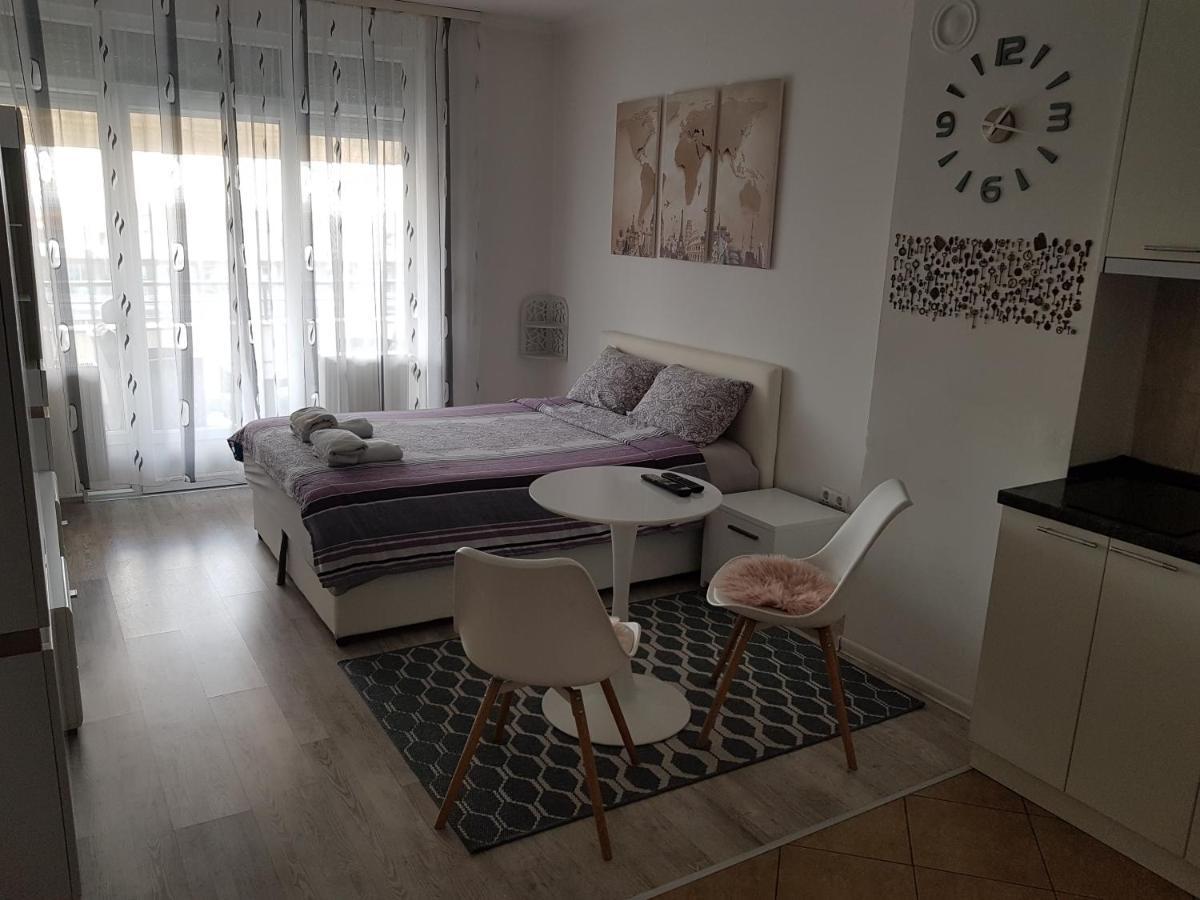 Preziosa Apartment ノヴィ・サド エクステリア 写真
